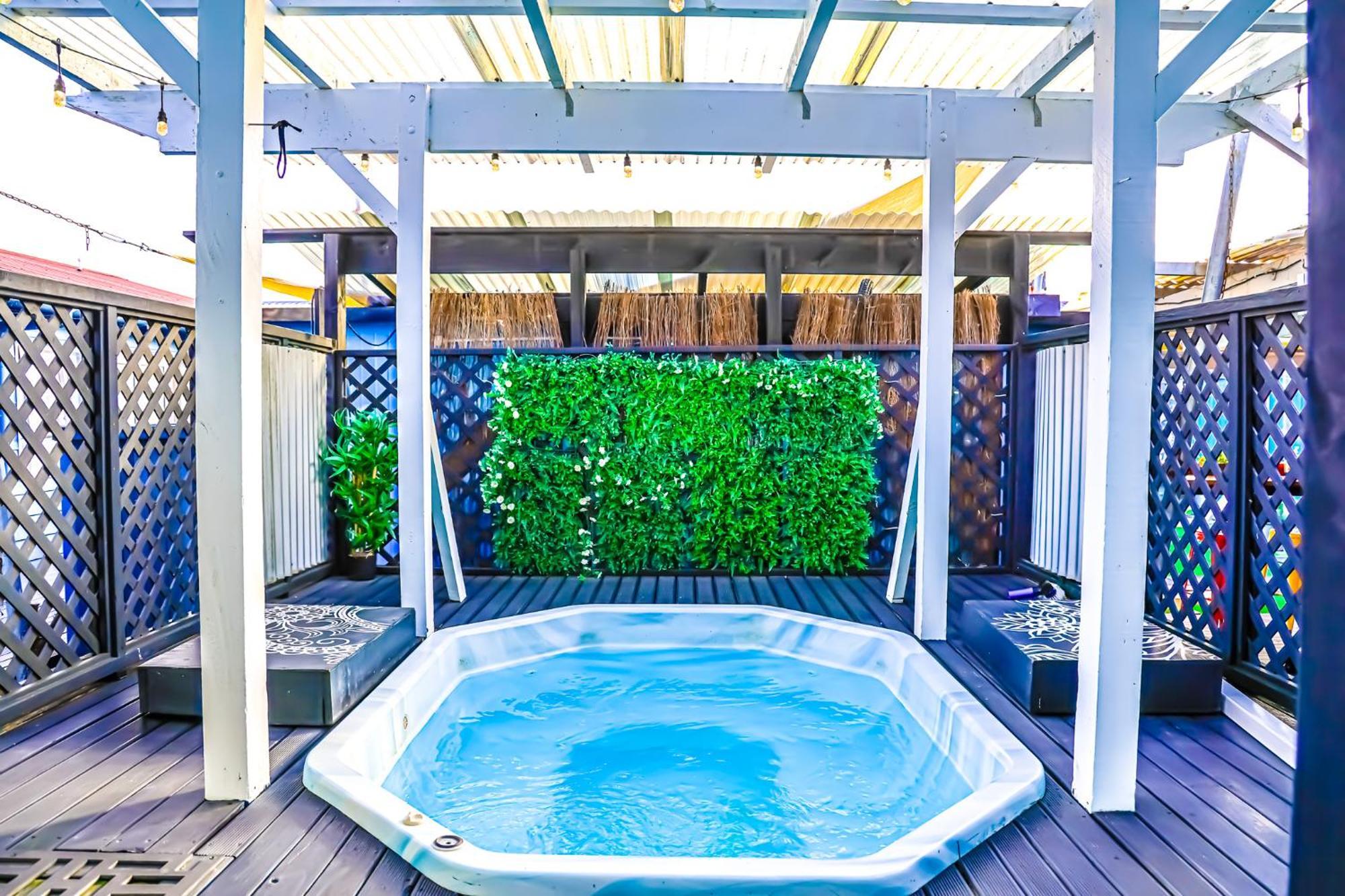 Crashpalace Backpackers Роторуа Экстерьер фото
